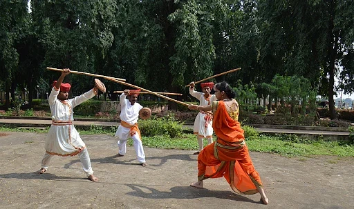 Lathi khela